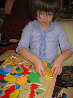 Elinor doing Europe jigsaw